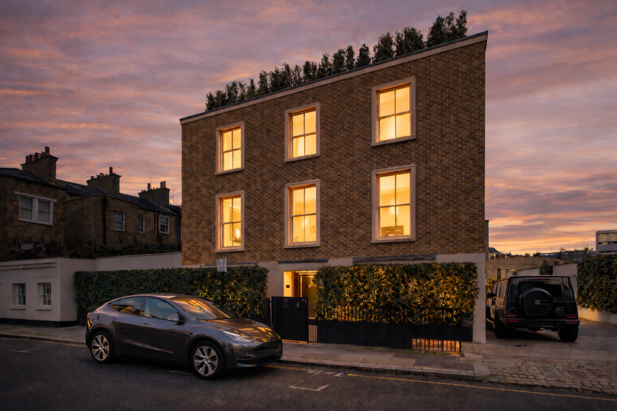 Victoria Gardens, Notting Hill, W11