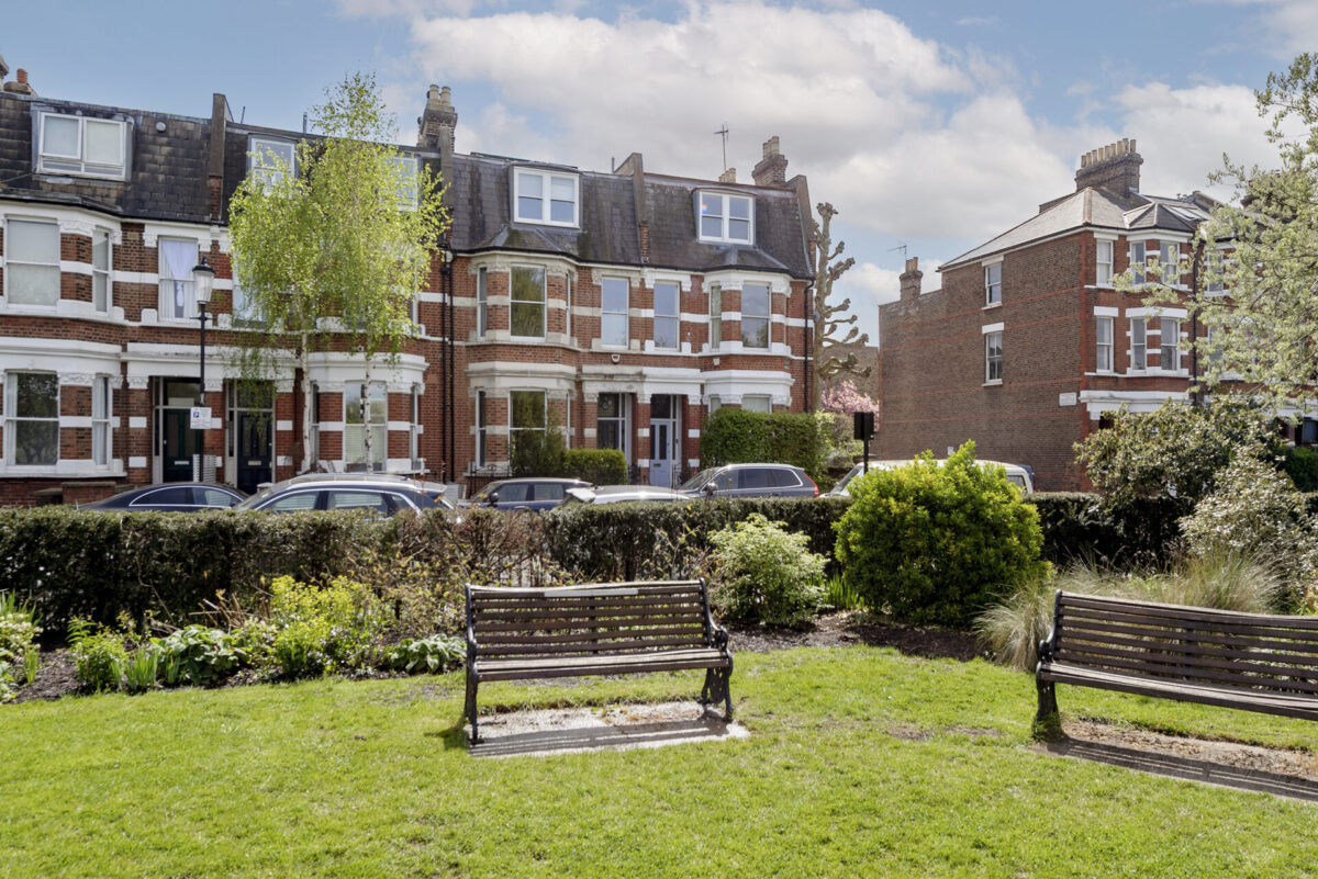 Dalgarno Gardens, North Kensington, W10